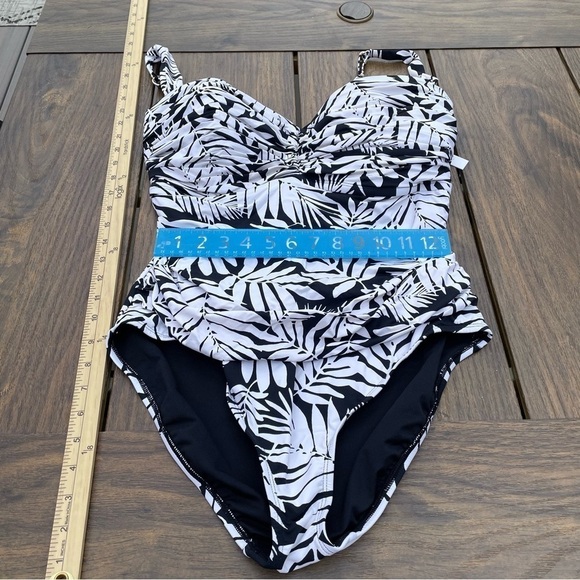 Bleu by Rod Beattie Plus Size Urban Oasis Printed One-Piece Swimsuit  16 W - Picture 4 of 13